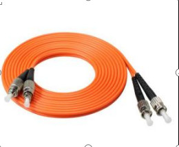 LSZH/PVC/PU Jacket Material FC-ST Patch Cord with High Temperature Stability and ≤0.3dB Insertion Loss