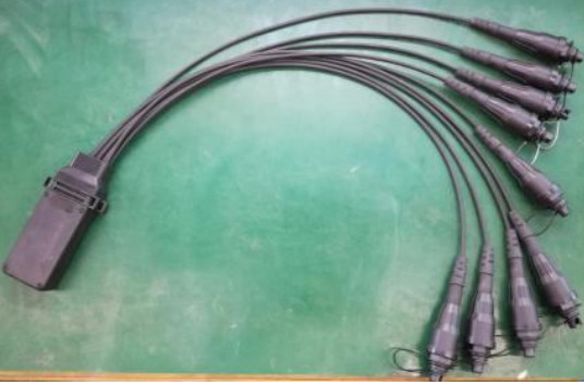 1x4 1x8 Mini FiberHub CLOSURE ITU-T G.657A2 4.8mm Cable Fiber Optic Plc Splitter
