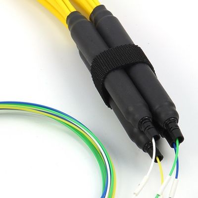 SM G657A 4 Cores MPO MTP To 1x8 Splitter Fanout Cable for Data Center Cabling