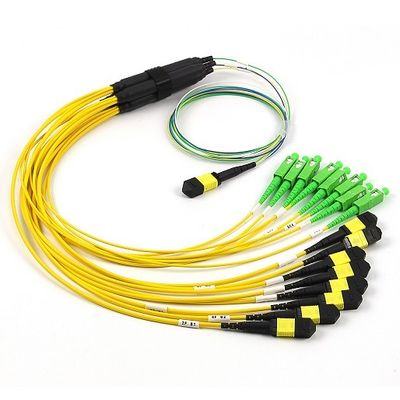 SM G657A 4 Cores MPO MTP To 1x8 Splitter Fanout Cable for Data Center Cabling