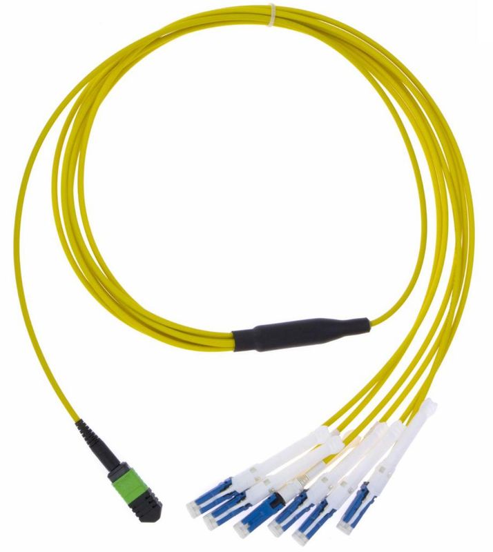 MPO-CS Breakout Fiber Optic Patch Cord PVC/LSZH SM/MM